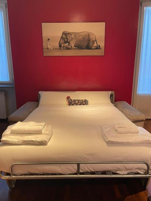 Cozy Flat Mins Walk To Navigli And Metro Porta Genova Milano