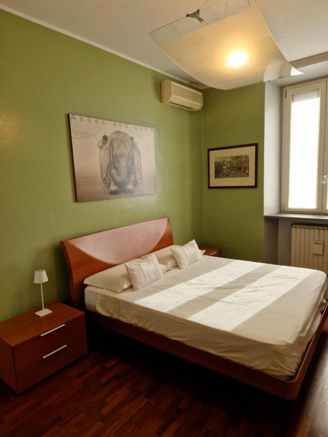 Cozy Flat Mins Walk To Navigli And Metro Porta Genova Appartamento *