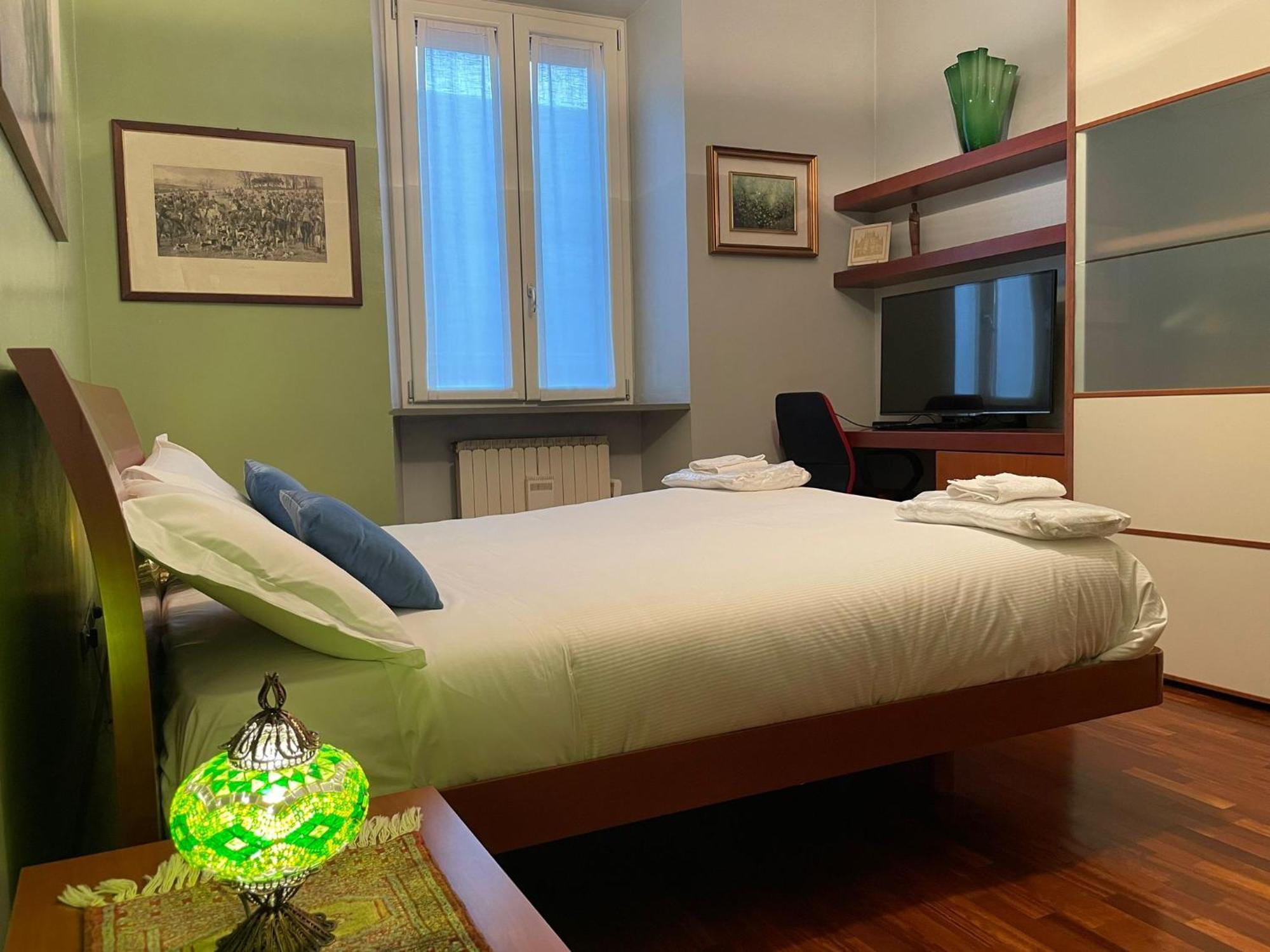 Appartamento Cozy Flat Mins Walk To Navigli And Metro Porta Genova *